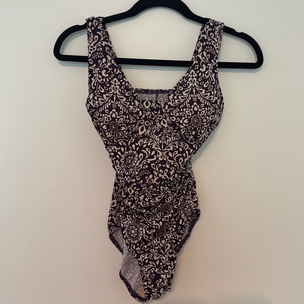 Lands End Womens Slender Suit One Piece Swimsuit Purple Paisley 4